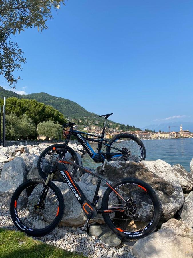 Bike Hotel Touring Gardone Riviera & Beach エクステリア 写真